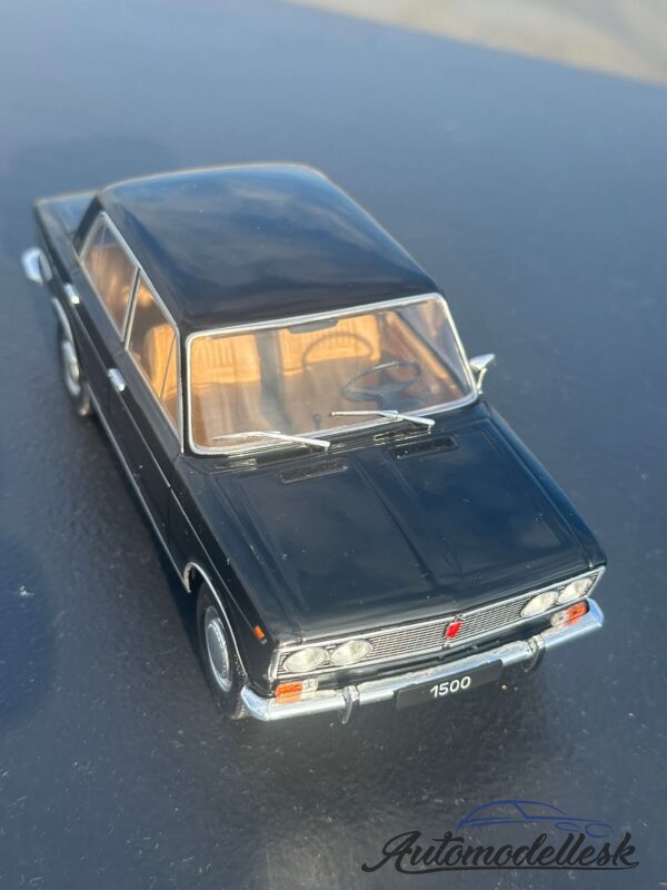 Model auta Lada 1500, čierna, 1977