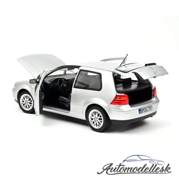 Model auta Volkswagen Golf GTI, strieborná, 1998