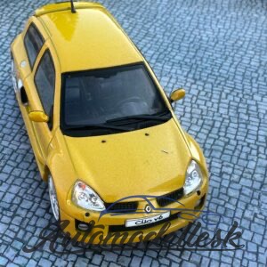 Model auta Renault Clio V6 PH.2 Jaune Sirius, 2003