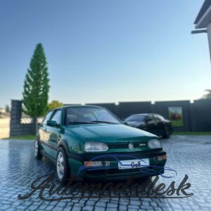 Model auta Volkswagen Golf MKIII VR6 Dragon Green Pearl, 1994
