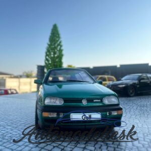 Model auta Volkswagen Golf MKIII VR6 Dragon Green Pearl, 1994