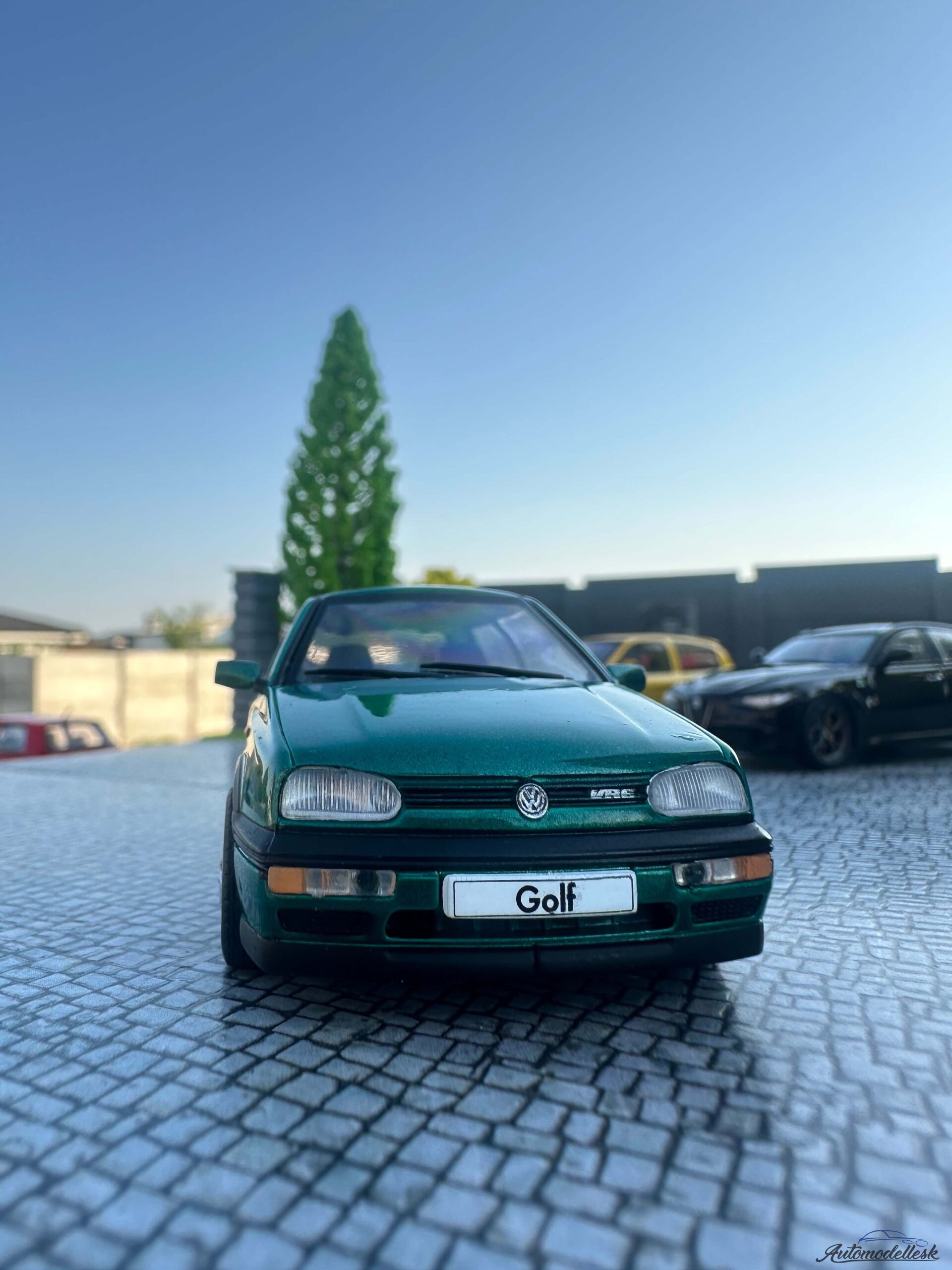 Model auta Volkswagen Golf MKIII VR6 Dragon Green Pearl, 1994 Model auta Volkswagen Golf MKIII VR6 Dragon Green Pearl, 1994