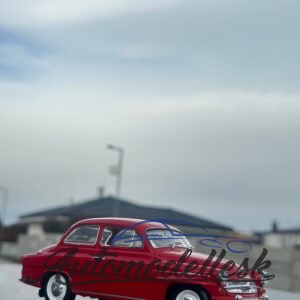 Model auta Škoda Octavia Super, červená, 1959.