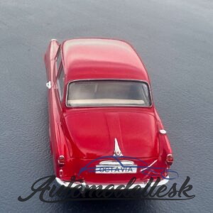 Model auta Škoda Octavia Super, červená, 1959.