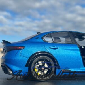 Model auta ALFA ROMEO GIULIA GTA BLUE ANODIZED BLUE 2022