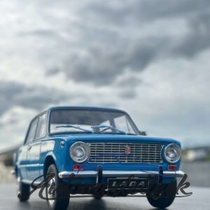 Model auta Lada 1200, modrá, 1971