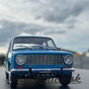 Model auta Lada 1200, modrá, 1971