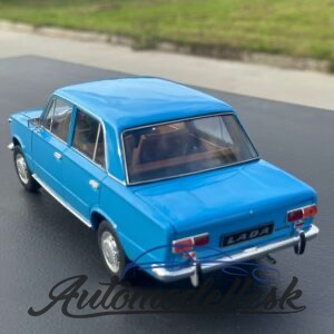 Model auta Lada 1200, modrá, 1971