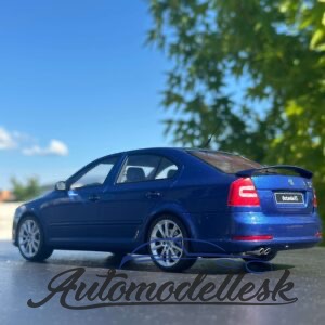 Model auta Škoda Octavia RS 2.0 TFSi 2006 Race Blue Metallic.