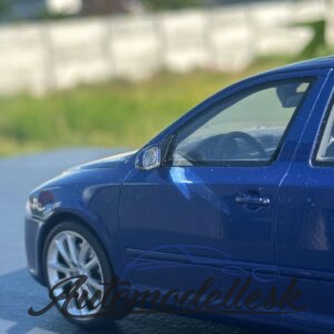 Model auta Škoda Octavia RS 2.0 TFSi 2006 Race Blue Metallic.