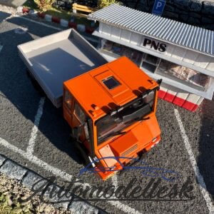 Model auta Praga UV 80