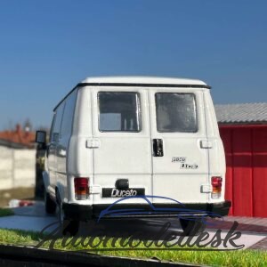 Model auta Fiat Ducato, biela, 1982