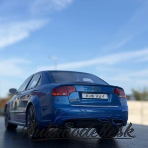 Model auta AUDI RS 4 B7 SEDAN SPRINT BLUE 2007