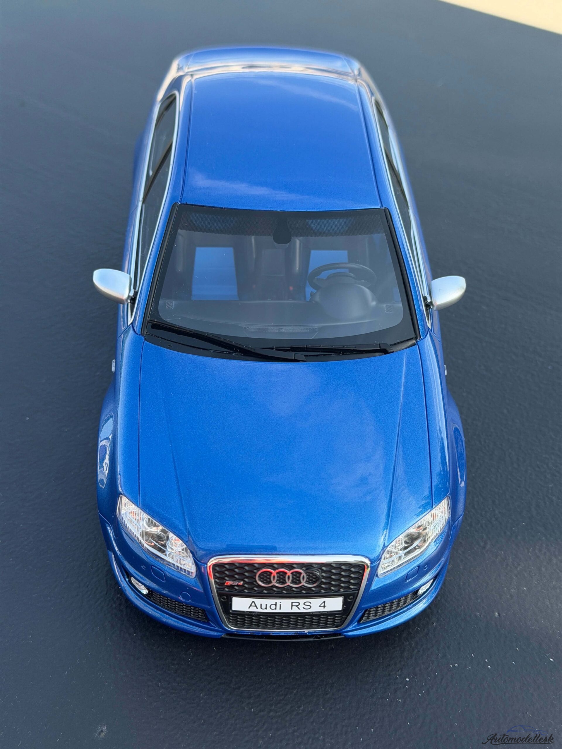 Model auta AUDI RS 4 B7 SEDAN SPRINT BLUE 2007 Model auta AUDI RS 4 B7 SEDAN SPRINT BLUE 2007