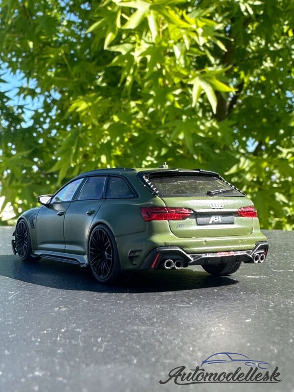 Model auta Audi RS6-R OLIVE SILK OLIVE