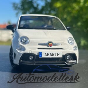 Model auta FIAT F595 ABARTH GHIACCIO WHITE 2022.