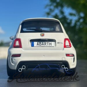 Model auta FIAT F595 ABARTH GHIACCIO WHITE 2022.