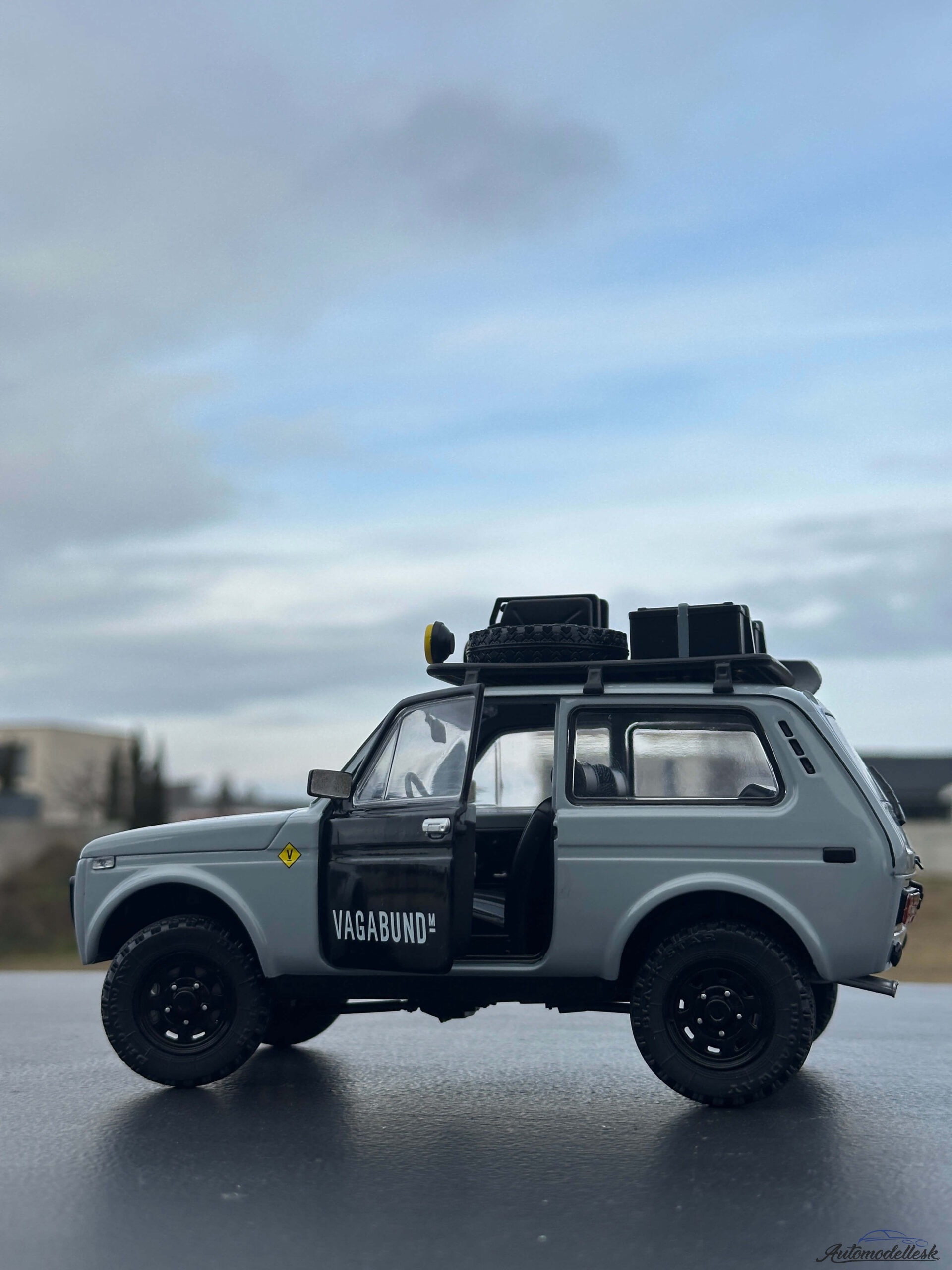 Model auta LADA NIVA "VLADA" GREY 1980 Model auta LADA NIVA "VLADA" GREY 1980