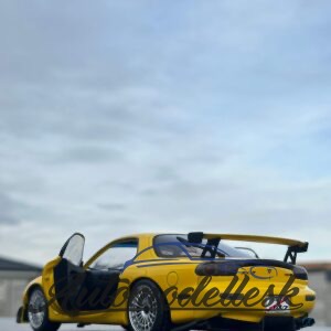 Model auta MAZDA RX7 FD3RS SOLIDO WORKS YELLOW 1999