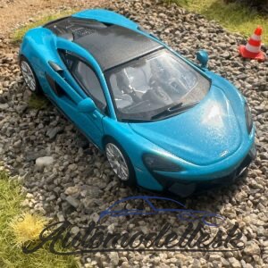 Model auta McLaren 570S Coupe, 2016