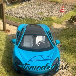 Model auta McLaren 570S Coupe, 2016