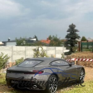 Model auta Aston Martin DB11, 2016