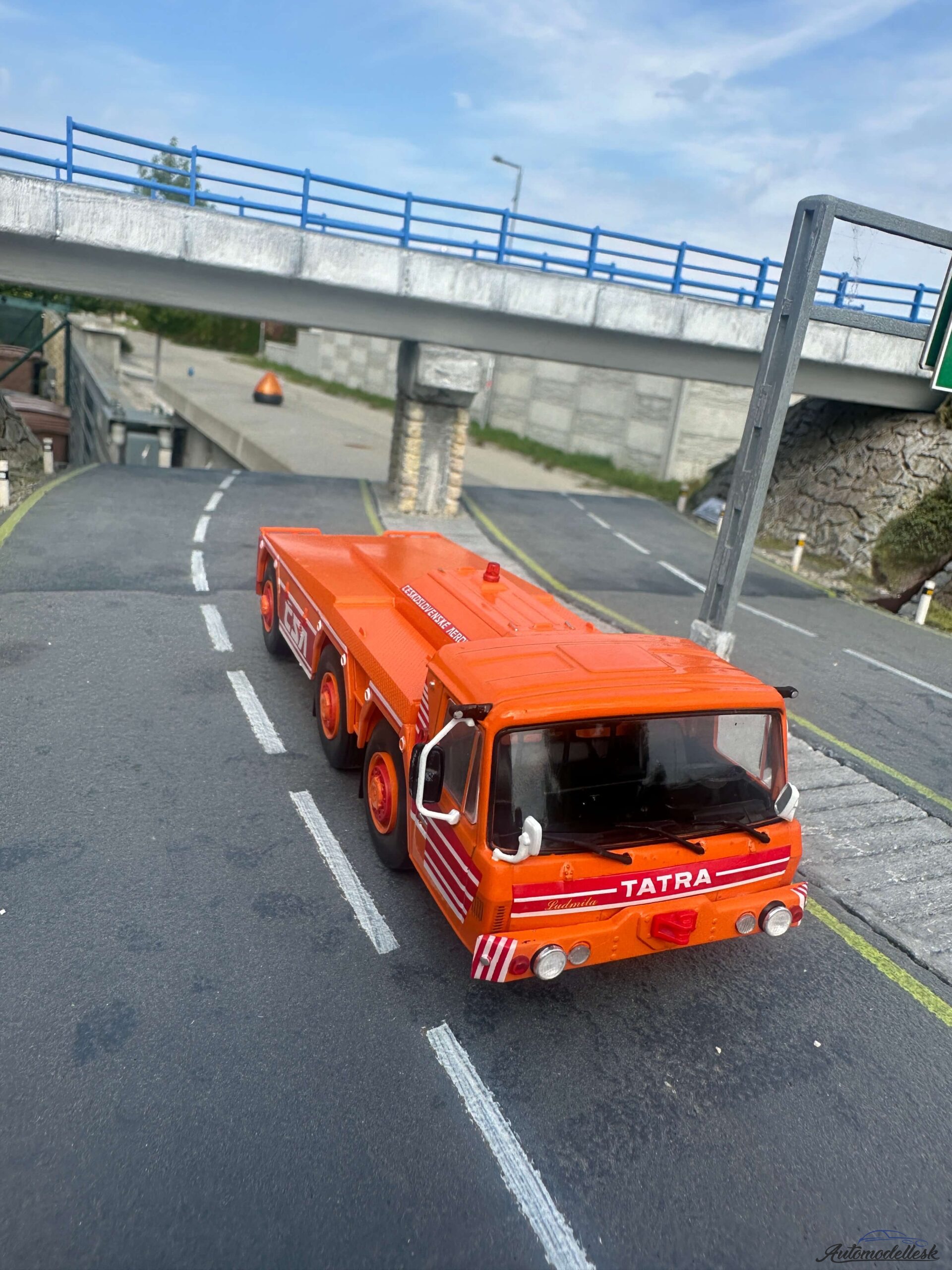 Model auta Tatra 815 TPL Model auta Tatra 815 TPL