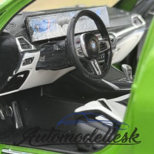 Model auta BMW M3 TOURING WITH PERFORMANCE PARTS GREEN METALLIC 2024