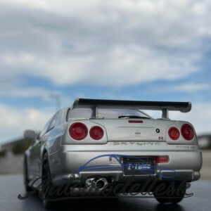 Model auta NISSAN SKYLINE GT-R (BNR34) WITH NISMO PARTS SILVER 1999