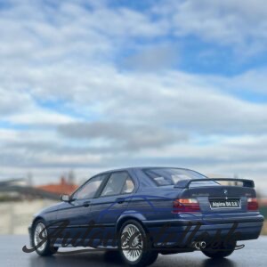 Model auta ALPINA B6 2.8 ALPINA BLUE METALLIC 1992