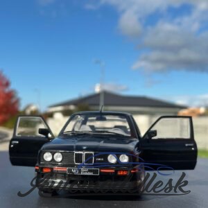 Model auta BMW E30 M3 SPORT EVO GLANZSCHWARZ, 1990