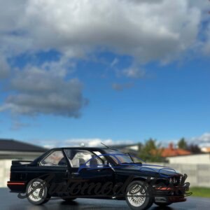 Model auta BMW E30 M3 SPORT EVO GLANZSCHWARZ, 1990