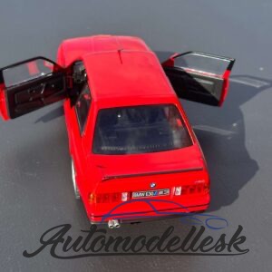 Model auta BMW E30 M3 HENNA, RED 1986