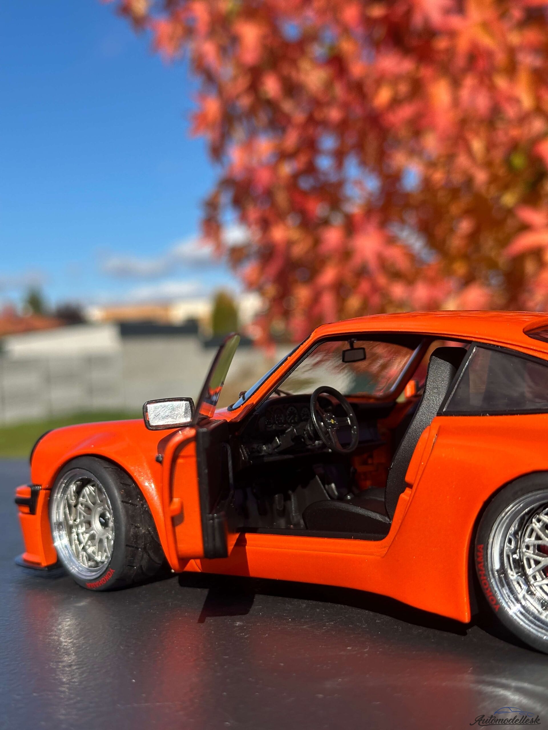 Model auta KS-R BY KHYZYL SALEEM ORANGE 2022 Model auta KS-R BY KHYZYL SALEEM ORANGE 2022
