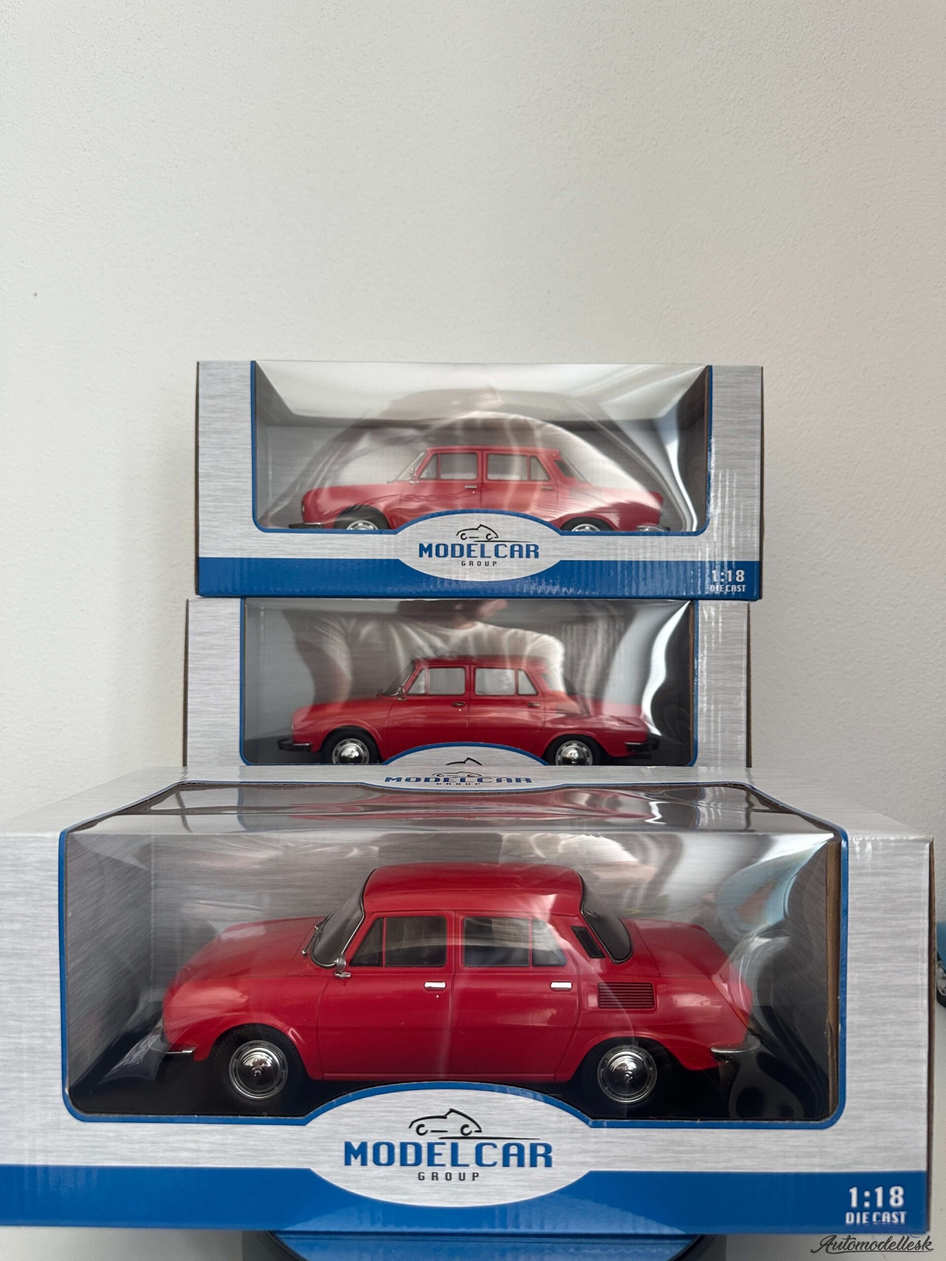 Model auta Škoda 100, červená, 1969 Model auta Škoda 100, červená, 1969