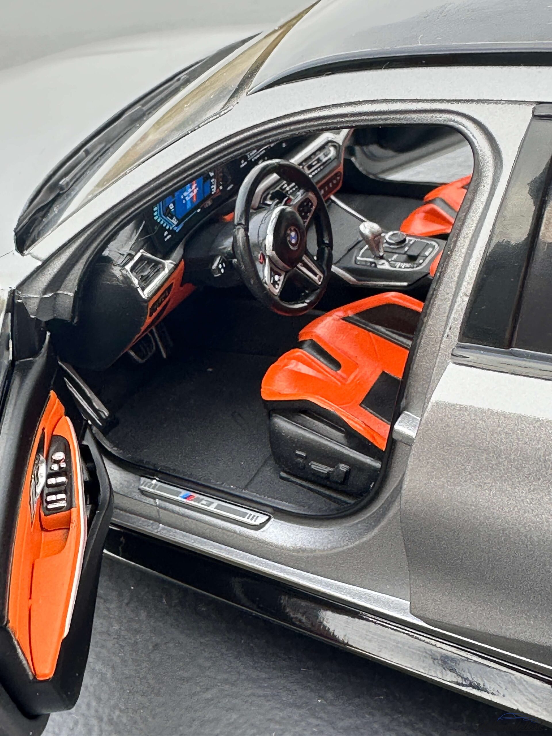 Model auta BMW M3 (G81) TOURING WITH PERFORMANCE PARTS FROZEN PURE GREY MET Model auta BMW M3 (G81) TOURING WITH PERFORMANCE PARTS FROZEN PURE GREY MET
