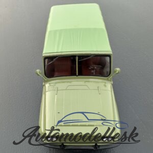 Model auta UAZ 469, zelená, 1975.