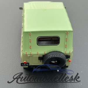 Model auta UAZ 469, zelená, 1975.