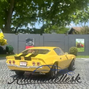 Model auta Chevrolet Camaro Z/28, žltá/čierna, 1970