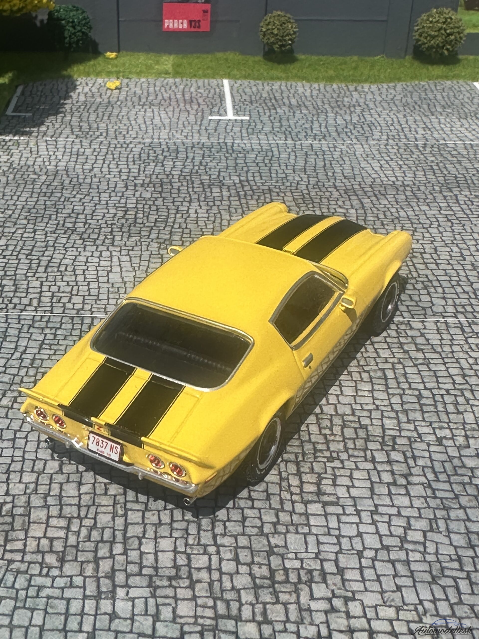 Model auta Chevrolet Camaro Z/28, žltá/čierna, 1970 Model auta Chevrolet Camaro Z/28, žltá/čierna, 1970