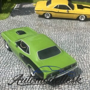 Model auta Plymouth Hemi Cuda, zelená/čierna, 1971.