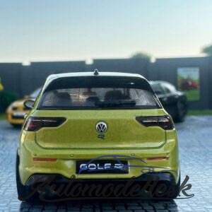 Model auta Volkswagen Golf R 333 Limited Edition Lime Yellow, 2023.