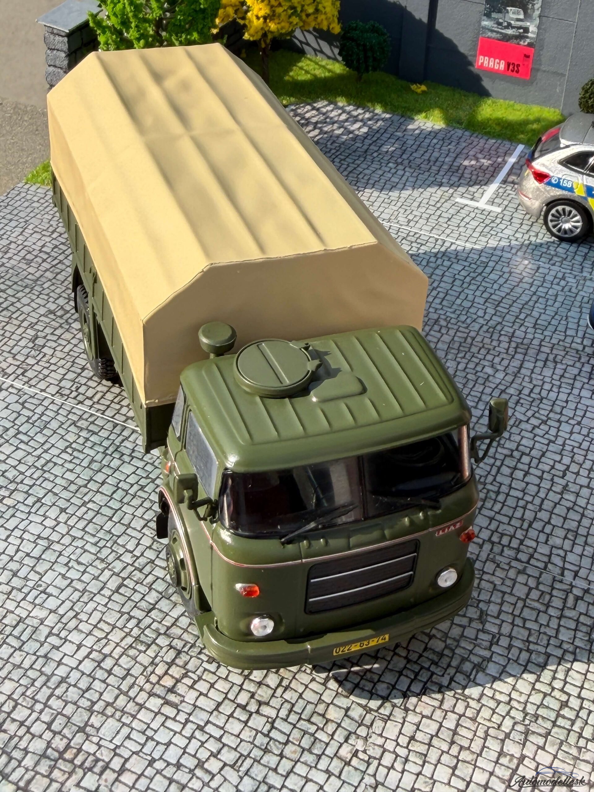 Model auta Liaz 101.124 Tanzanec, Model auta Liaz 101.124 Tanzanec,