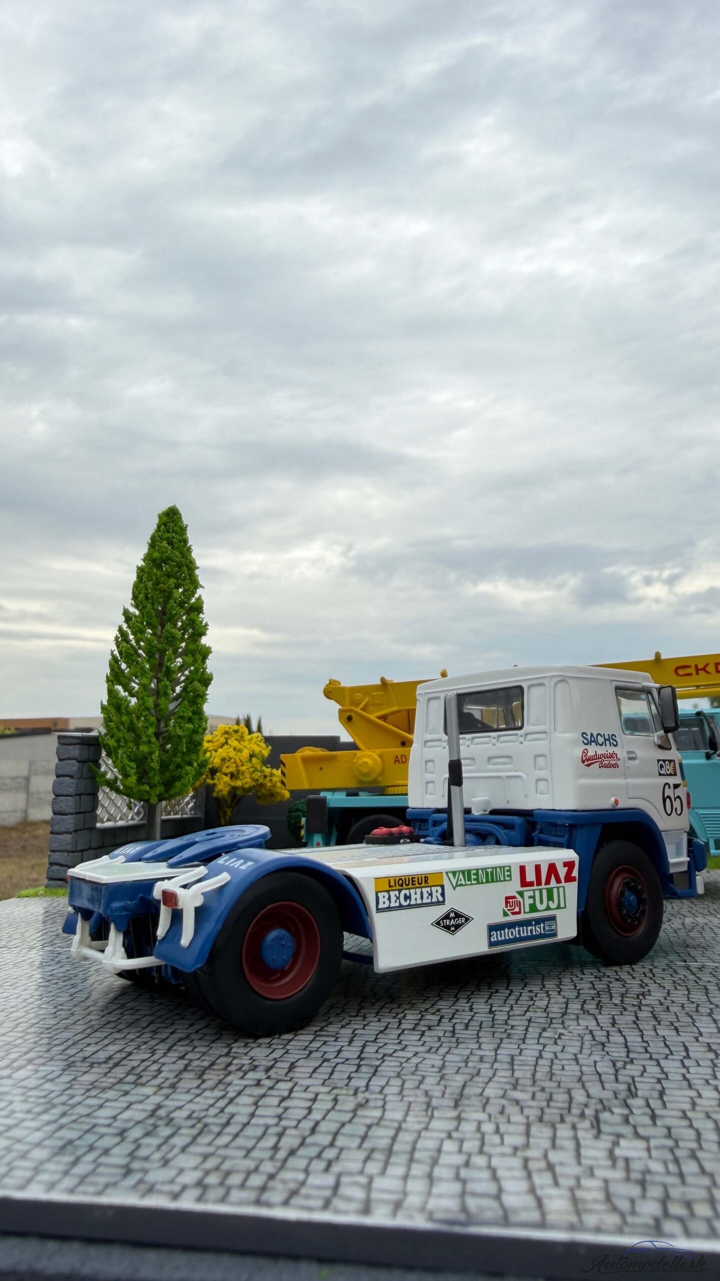 Model auta Liaz 110.577 Racing Truck Model auta Liaz 110.577 Racing Truck