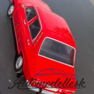 Model auta Dacia 1300, červená, 1970