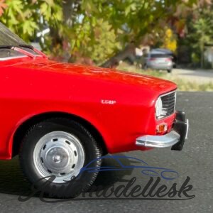 Model auta Dacia 1300, červená, 1970
